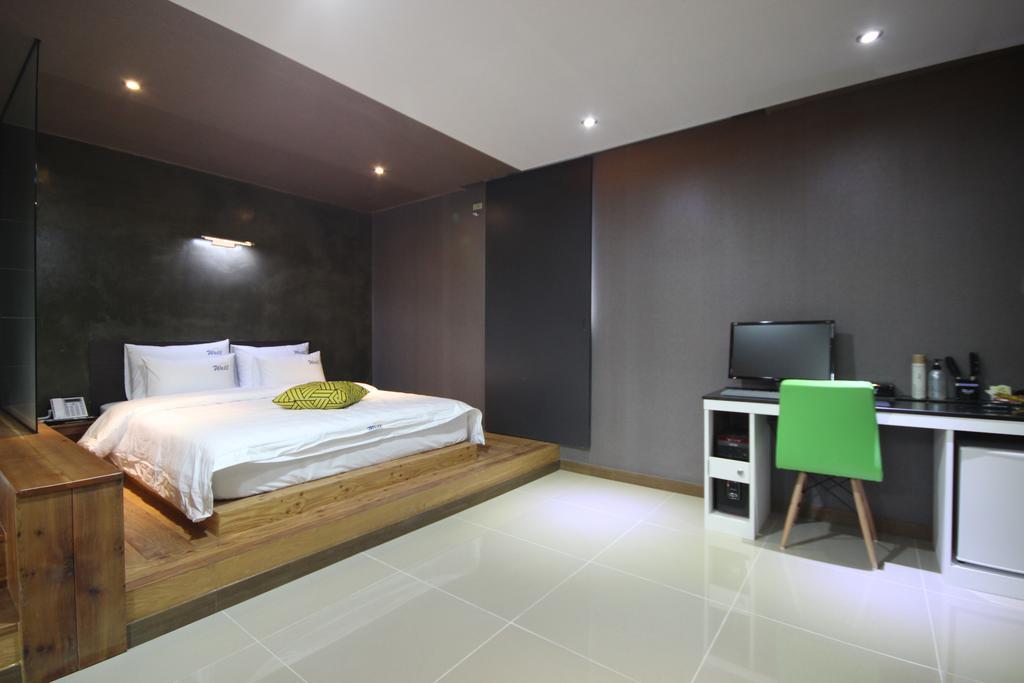 Hotel Well Busan Exteriör bild