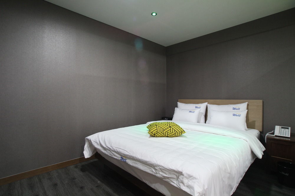 Hotel Well Busan Exteriör bild